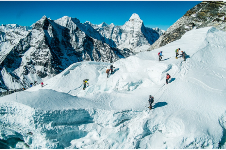 Everest’s Silent Giant